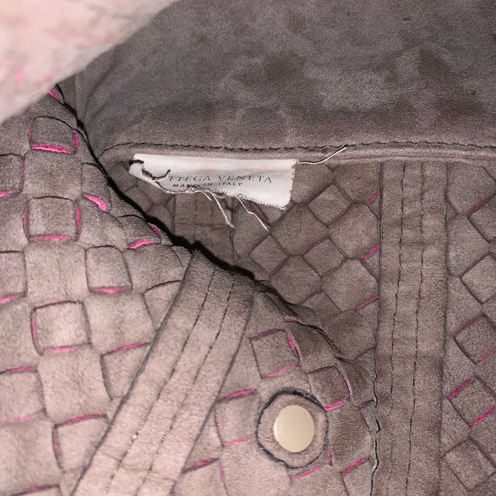 BOTTEGA VENETA Intrecciato Crossbody Bag - Picture 15 of 17